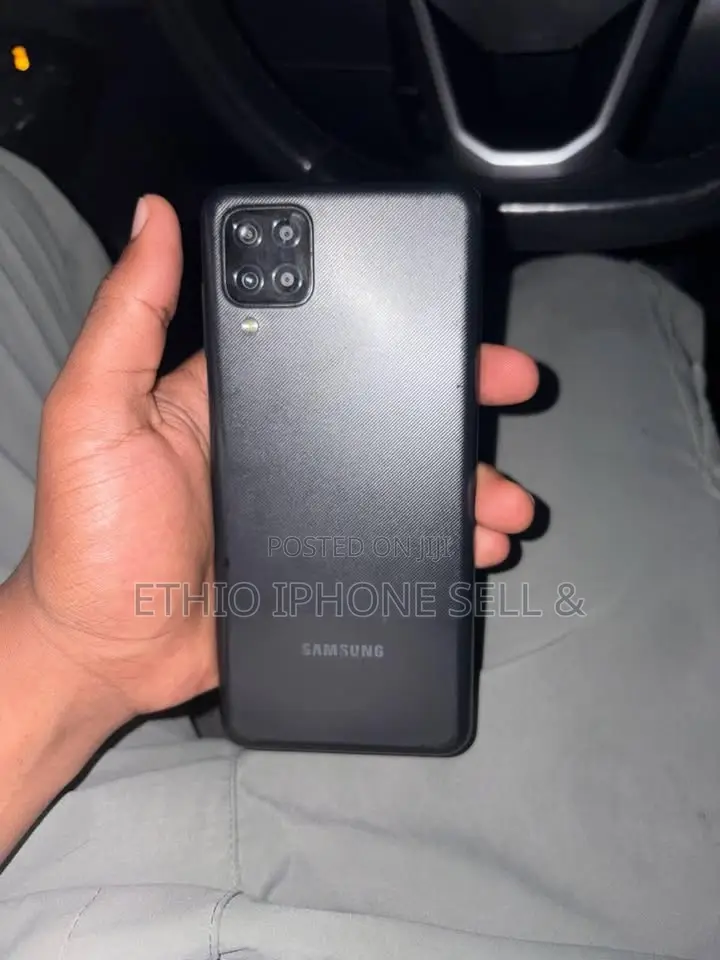 Samsung Galaxy M12 64 GB Black