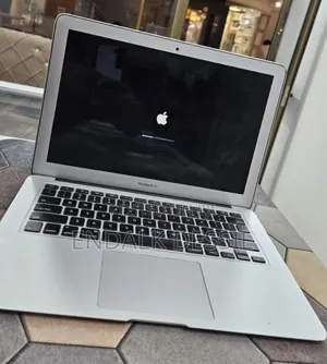 New Laptop Apple MacBook Air 2017 8GB Intel Core i5 SSD 256GB