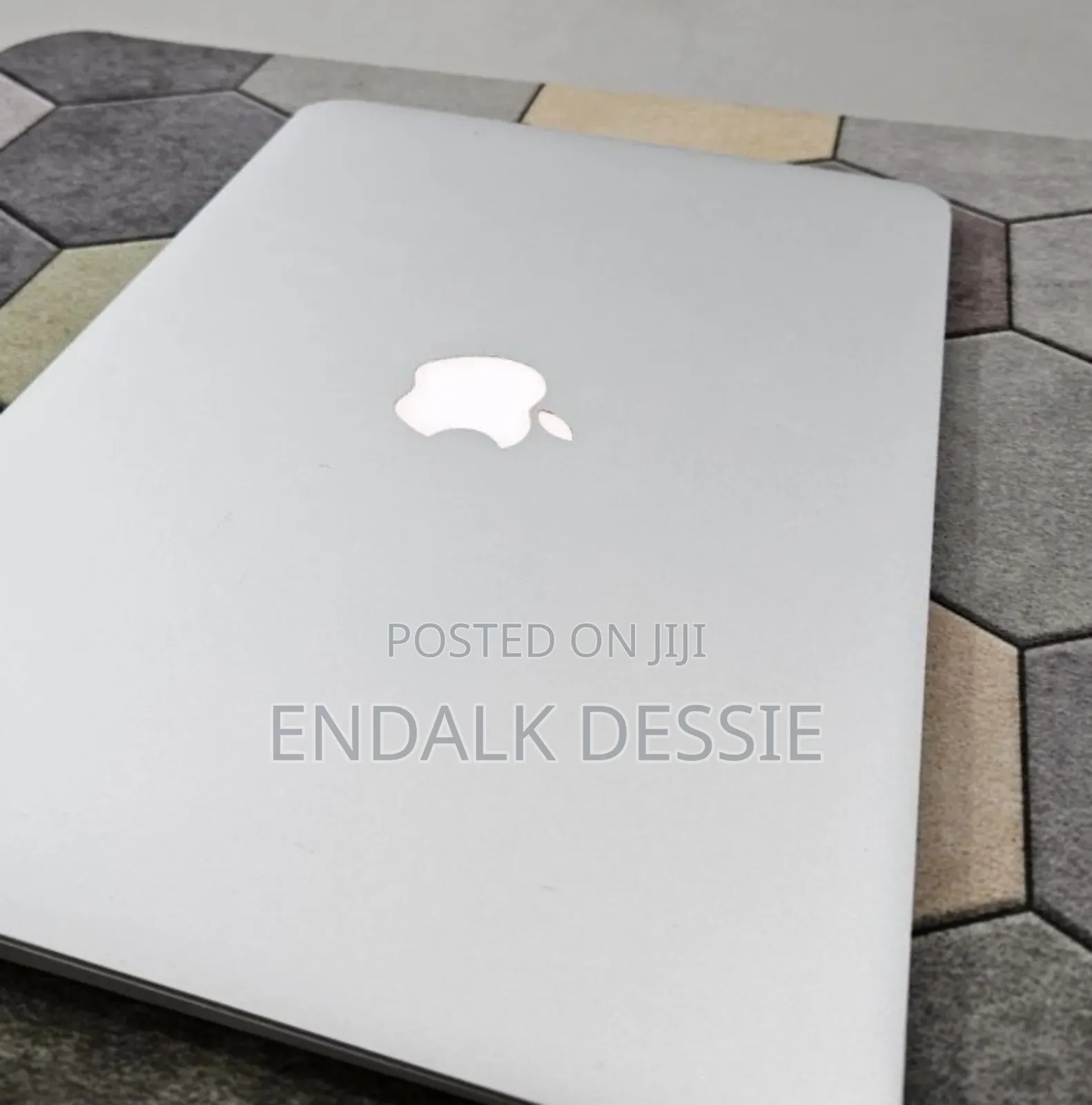 New Laptop Apple MacBook Air 2017 8GB Intel Core i5 SSD 256GB