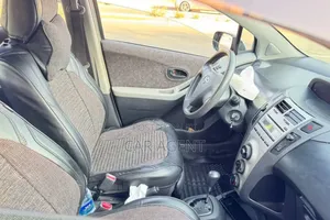 Toyota Yaris 2008 Silver