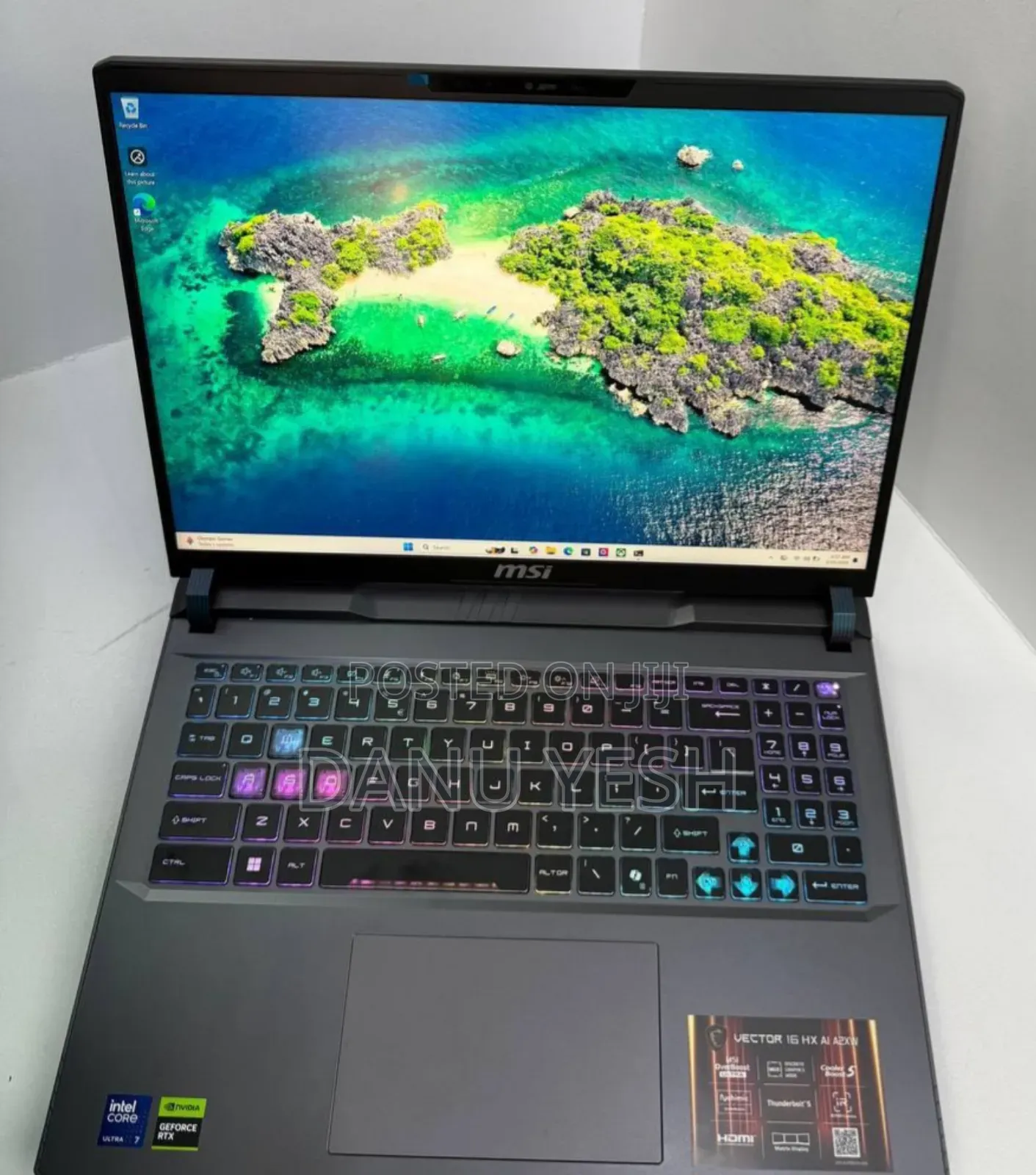 New Laptop MSI Vector 16 HX AI A2XWIG 32GB Intel Core Ultra 7 SSD 512GB