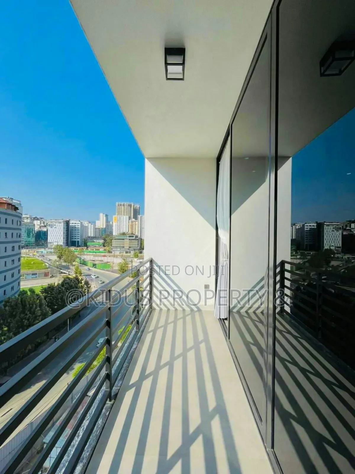 3bdrm Apartment in Olopia, Bole for sale