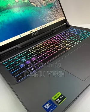 New Laptop MSI Vector 16 HX AI A2XWIG 32GB Intel Core Ultra 7 SSD 512GB