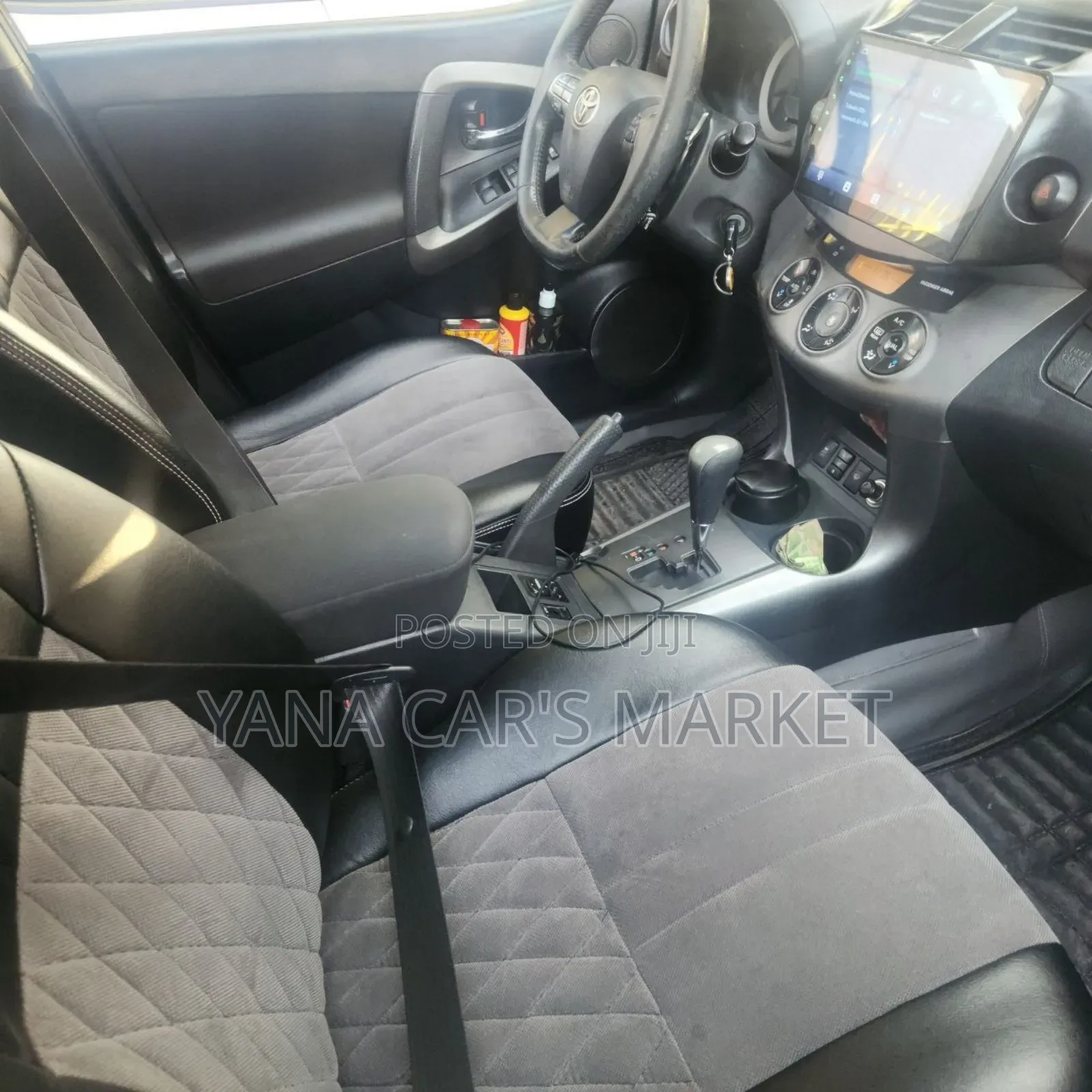 Toyota RAV4 2011 Gray