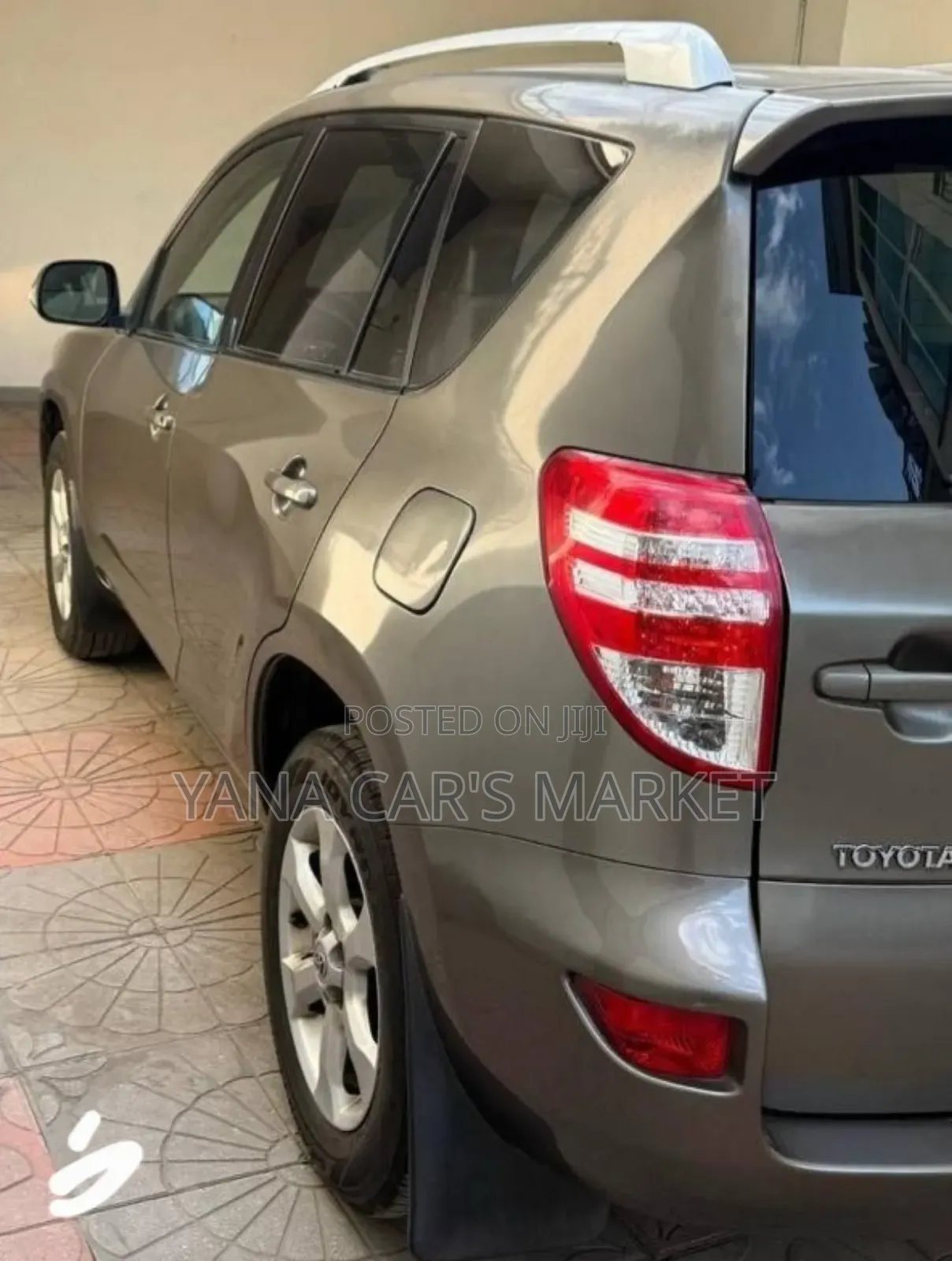Toyota RAV4 2011 Gray