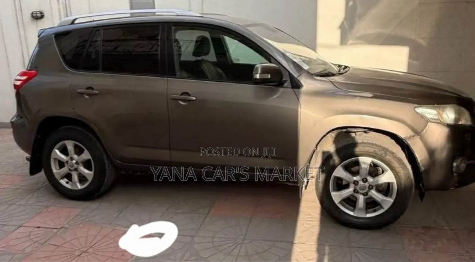 Toyota RAV4 2011 Gray