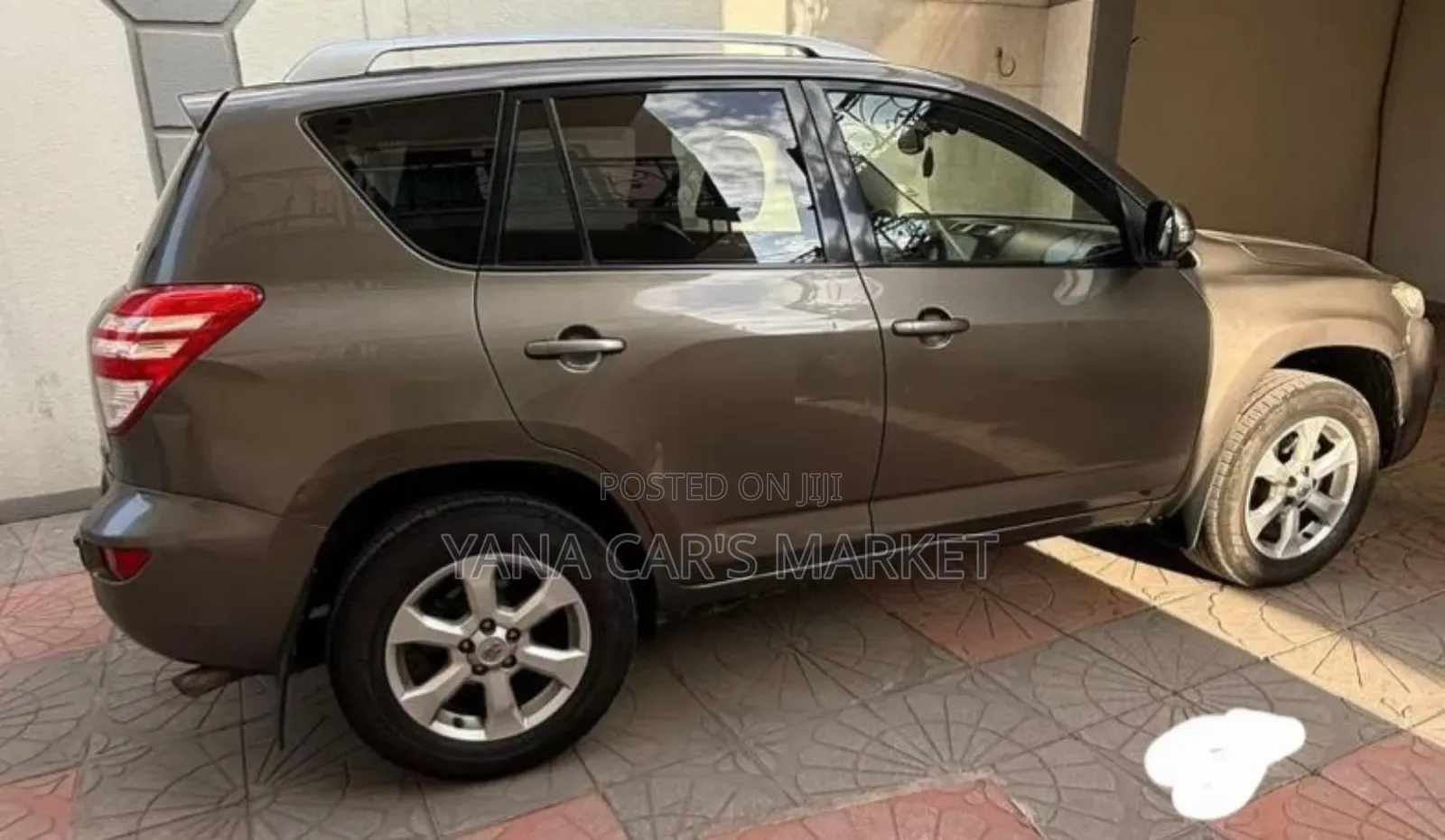 Toyota RAV4 2011 Gray