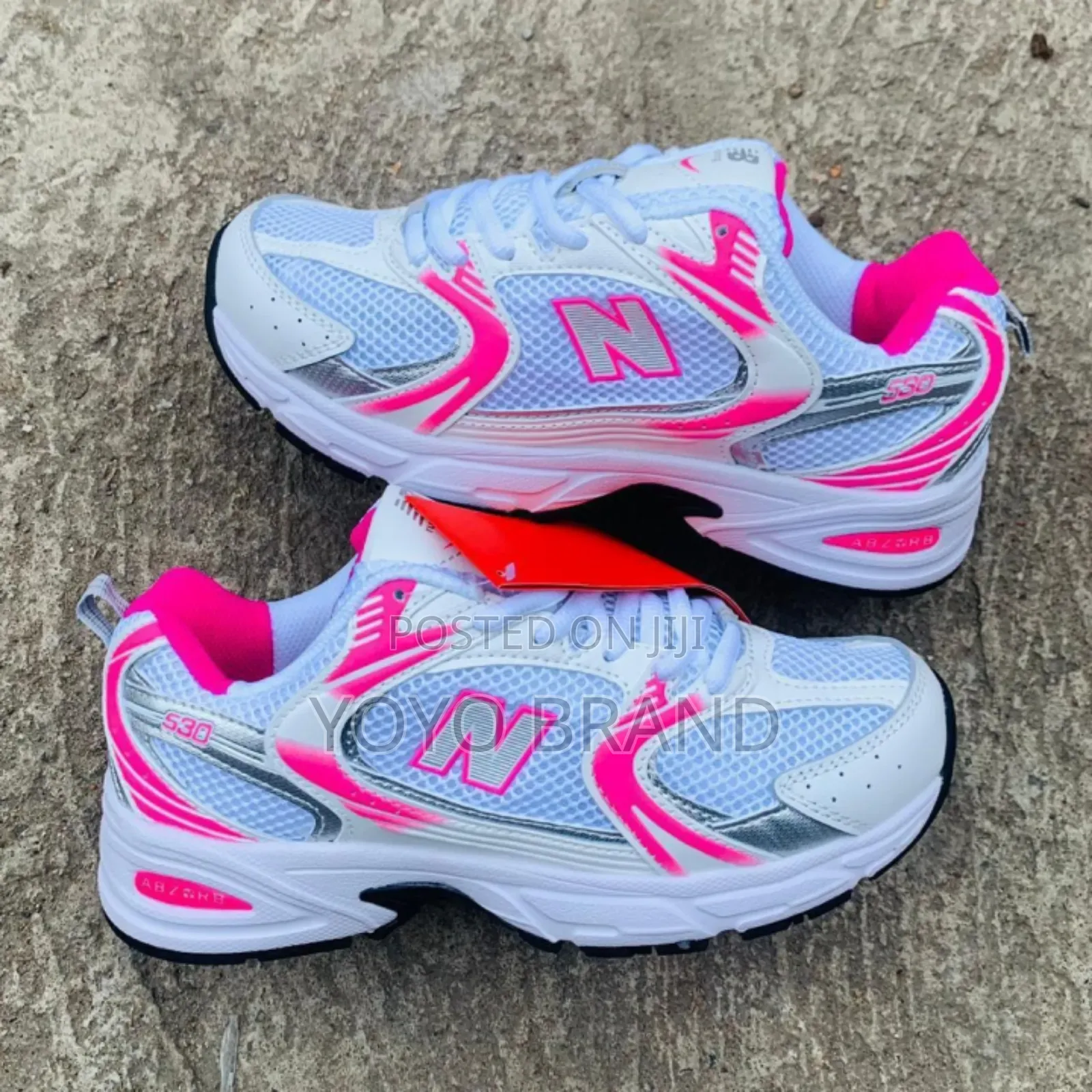 New Balance 530 White/Pink Fashion Sneaker