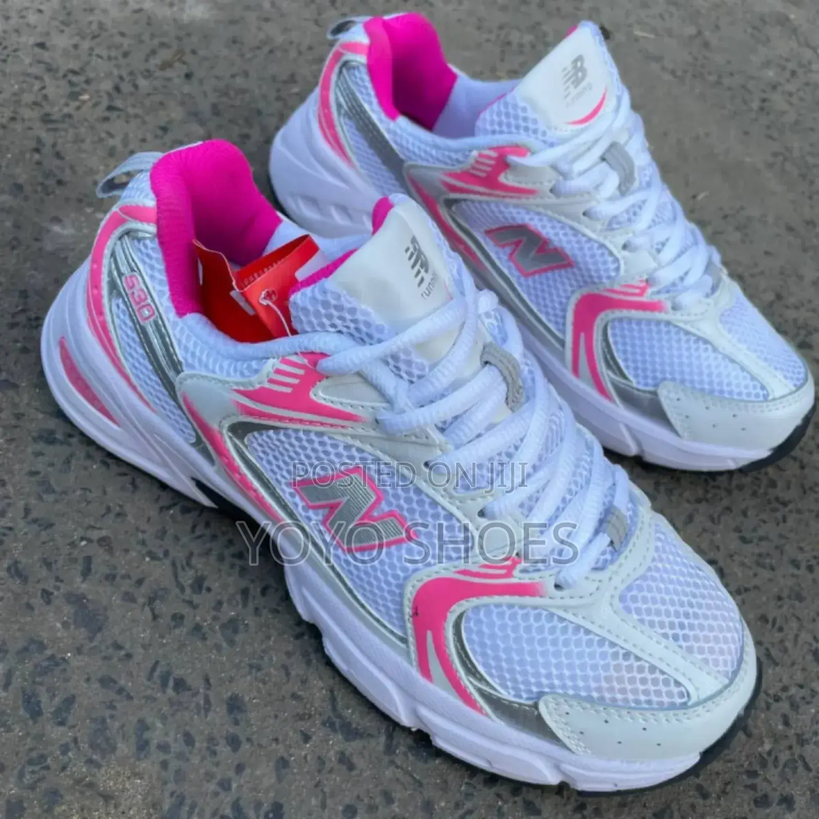 New Balance 530 White/Pink Fashion Sneaker
