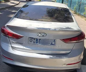 Hyundai Elantra 2016 Gray