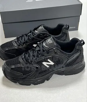 New Balance 530 Triple Black Running Unisex Fashion Sneaker