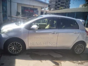 Toyota Yaris 2007 Silver