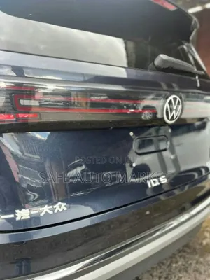 New Volkswagen ID.6 2024 Blue