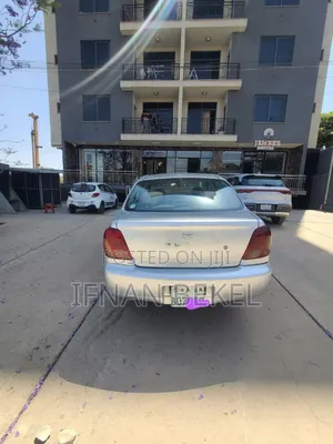 Toyota Platz 2001 Silver