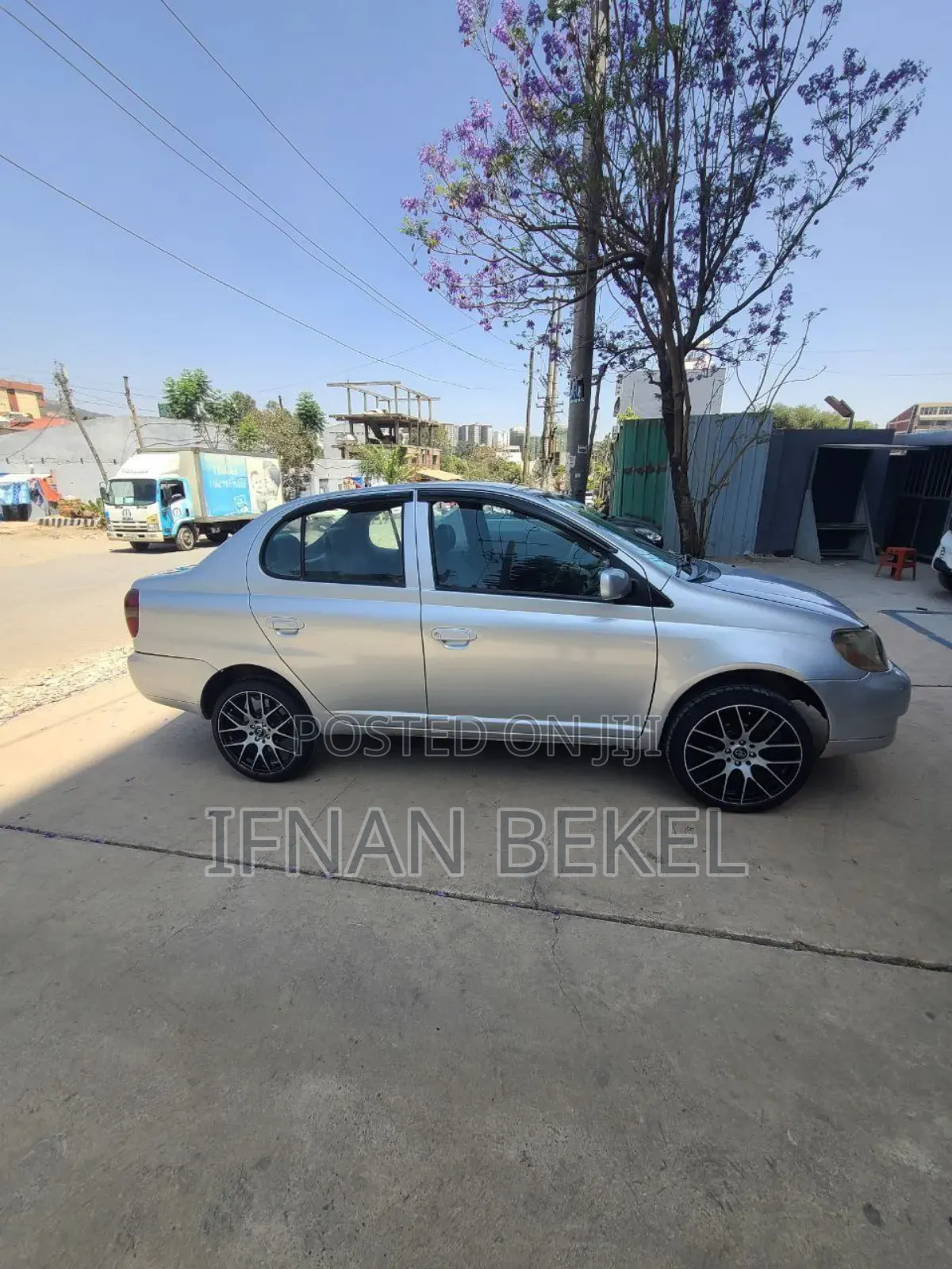 Toyota Platz 2001 Silver