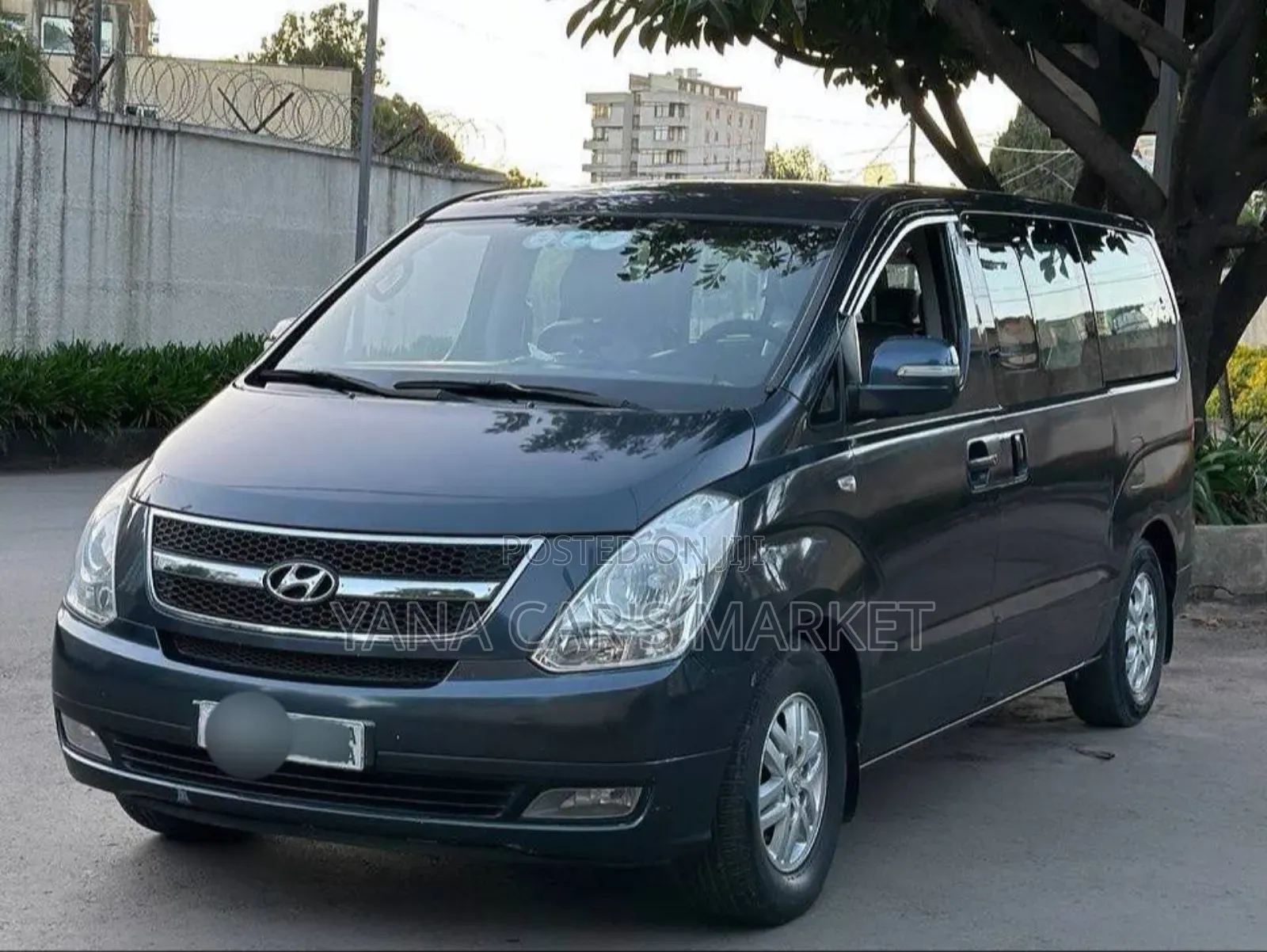 Hyundai Starex 2015 Grey