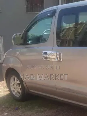 Hyundai Starex 2012 Silver