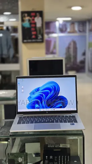 New Laptop HP EliteBook 830 G8 16GB Intel Core i5 SSD 512GB