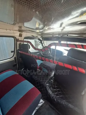Toyota HiAce 2000