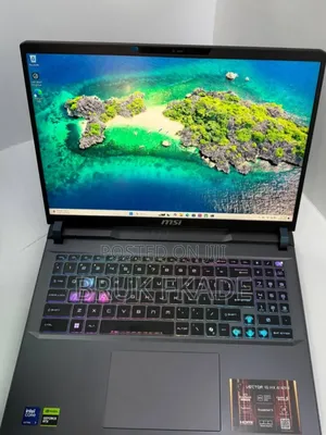 New Laptop MSI CR41-0M 32GB Intel Core Ultra 7 SSD 512GB