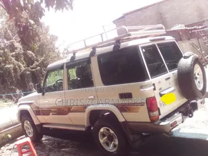 Toyota Land Cruiser 2020 White