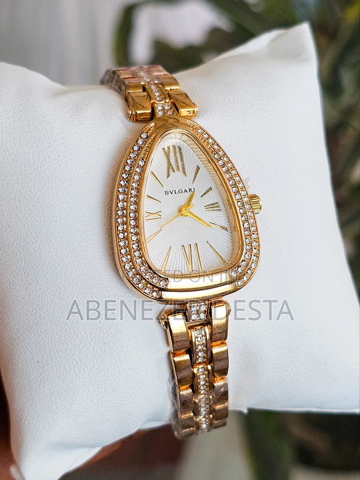 Bvlgari Serpenti Seduttori Watch in Yellow or Rose Gold, Featuring A