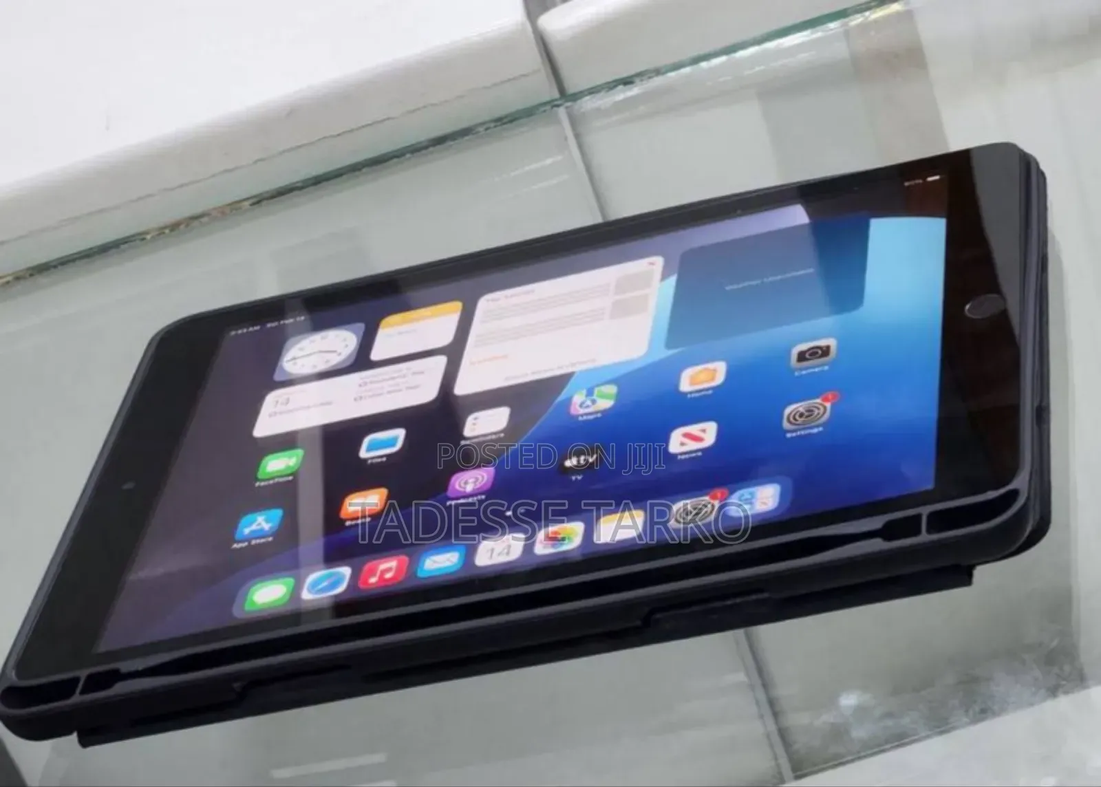 New Apple iPad (2025) 64 GB Silver