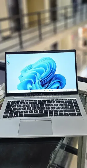 New Laptop HP EliteBook 840 G8 16GB Intel Core i5 SSD 512GB