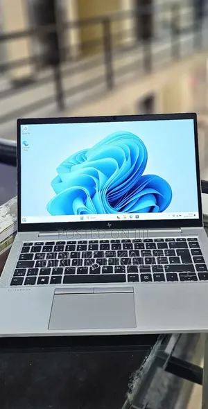 New Laptop HP EliteBook 840 G8 16GB Intel Core i5 SSD 512GB
