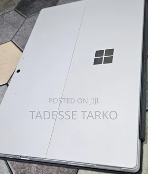 New Laptop Microsoft Surface Pro 7 16GB Intel Core i7 SSD 256GB