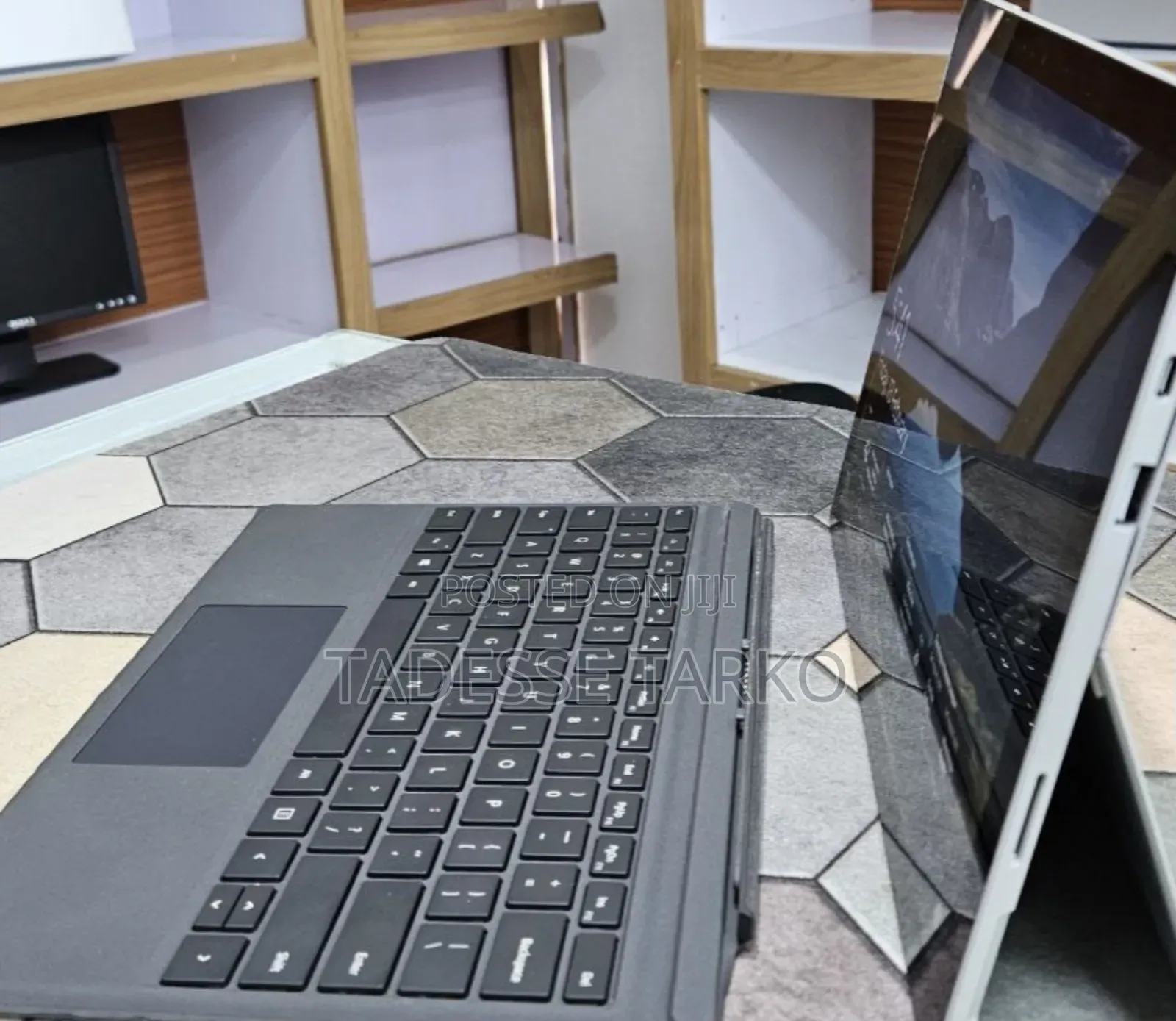 New Laptop Microsoft Surface Pro 7 16GB Intel Core i7 SSD 256GB