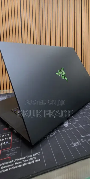 New Laptop Razer Blade 16GB Intel Core i7 SSD 512GB
