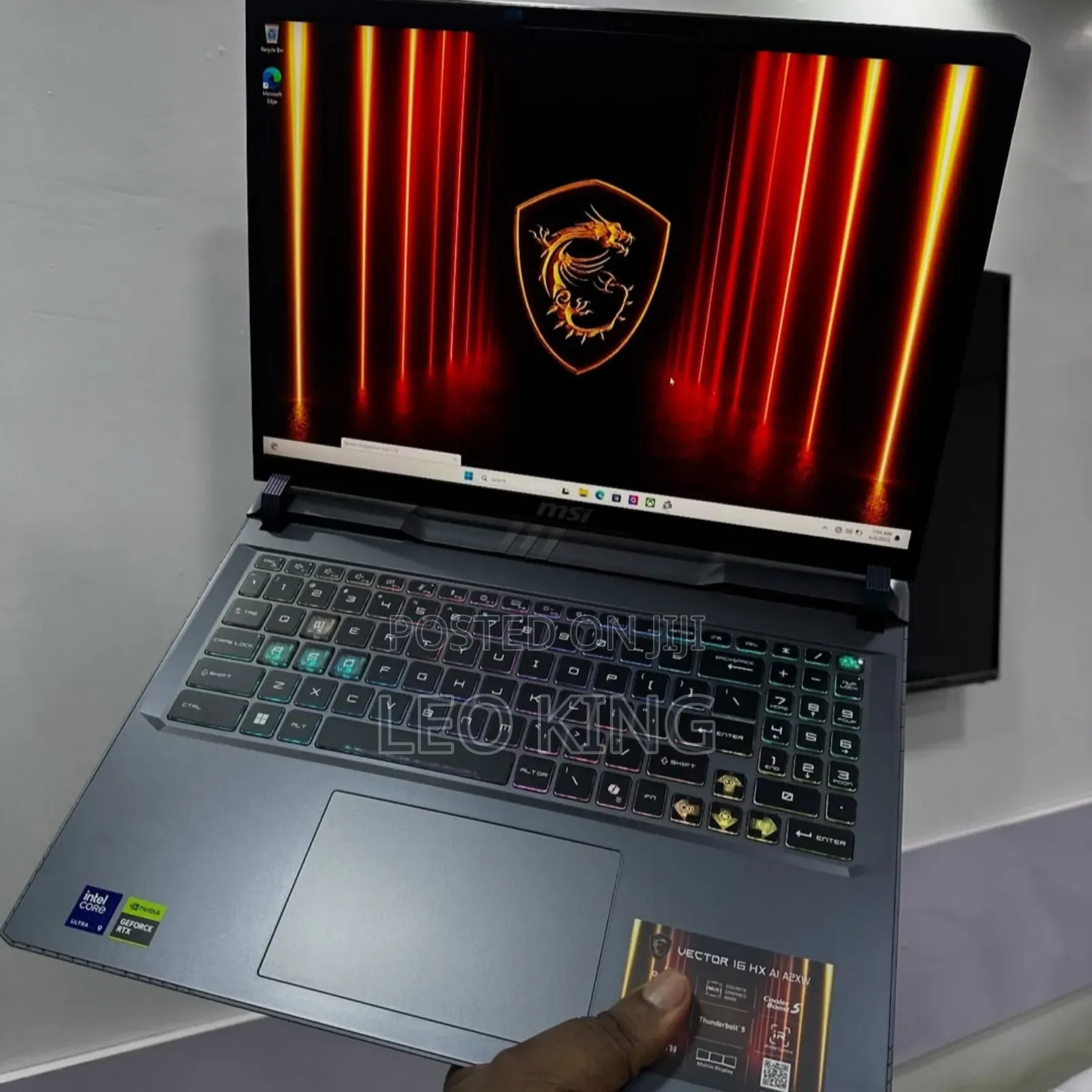 New Laptop MSI Vector 16 HX AI A2XWIG 32GB Intel Core Ultra 7 SSD 512GB