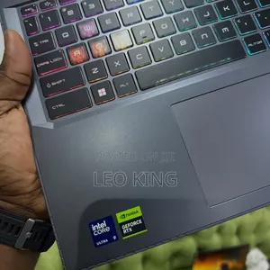 New Laptop MSI Vector 16 HX AI A2XWIG 32GB Intel Core Ultra 7 SSD 512GB