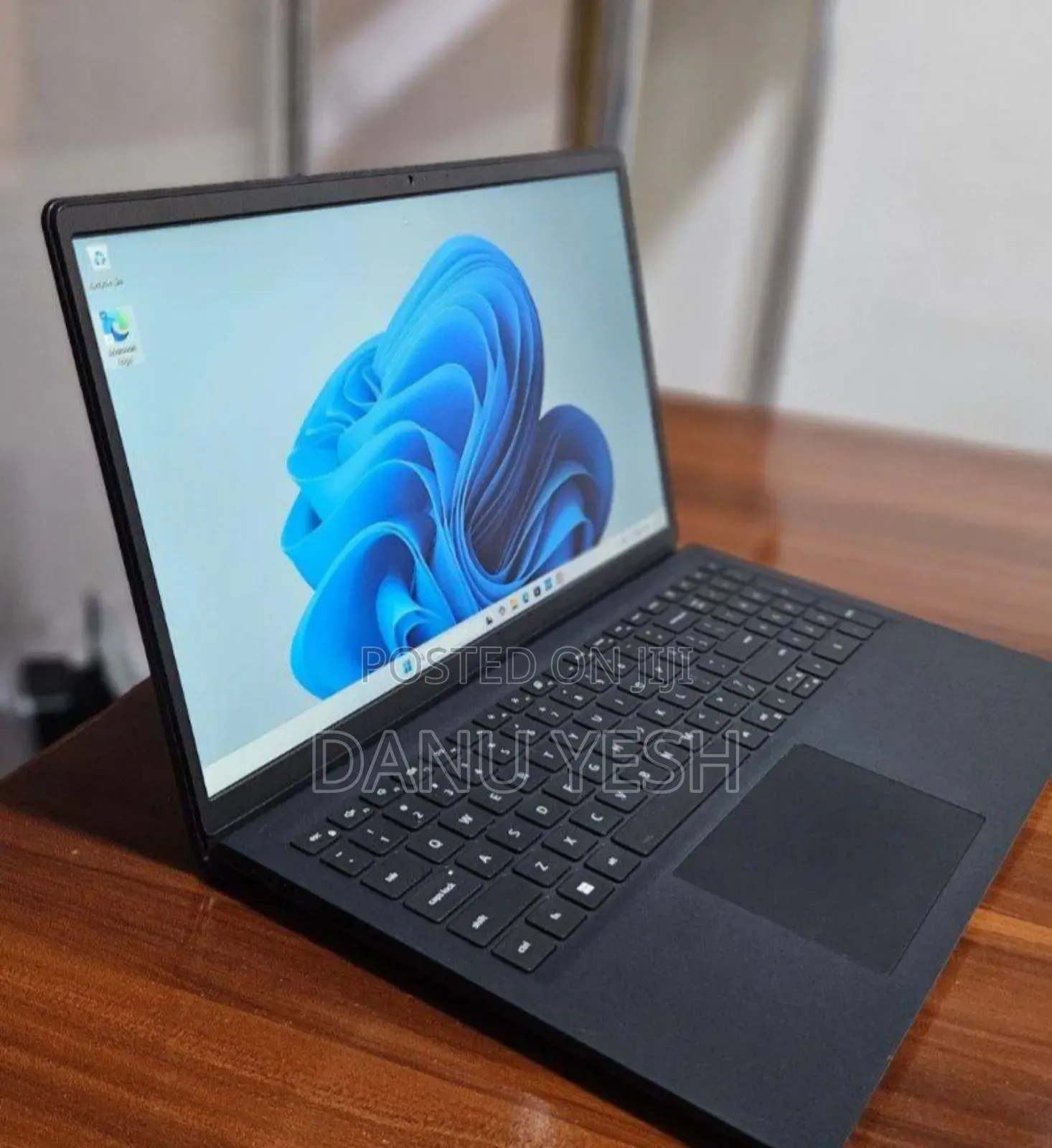 New Laptop Dell Inspiron 15 16GB AMD Ryzen 7 SSD 512GB