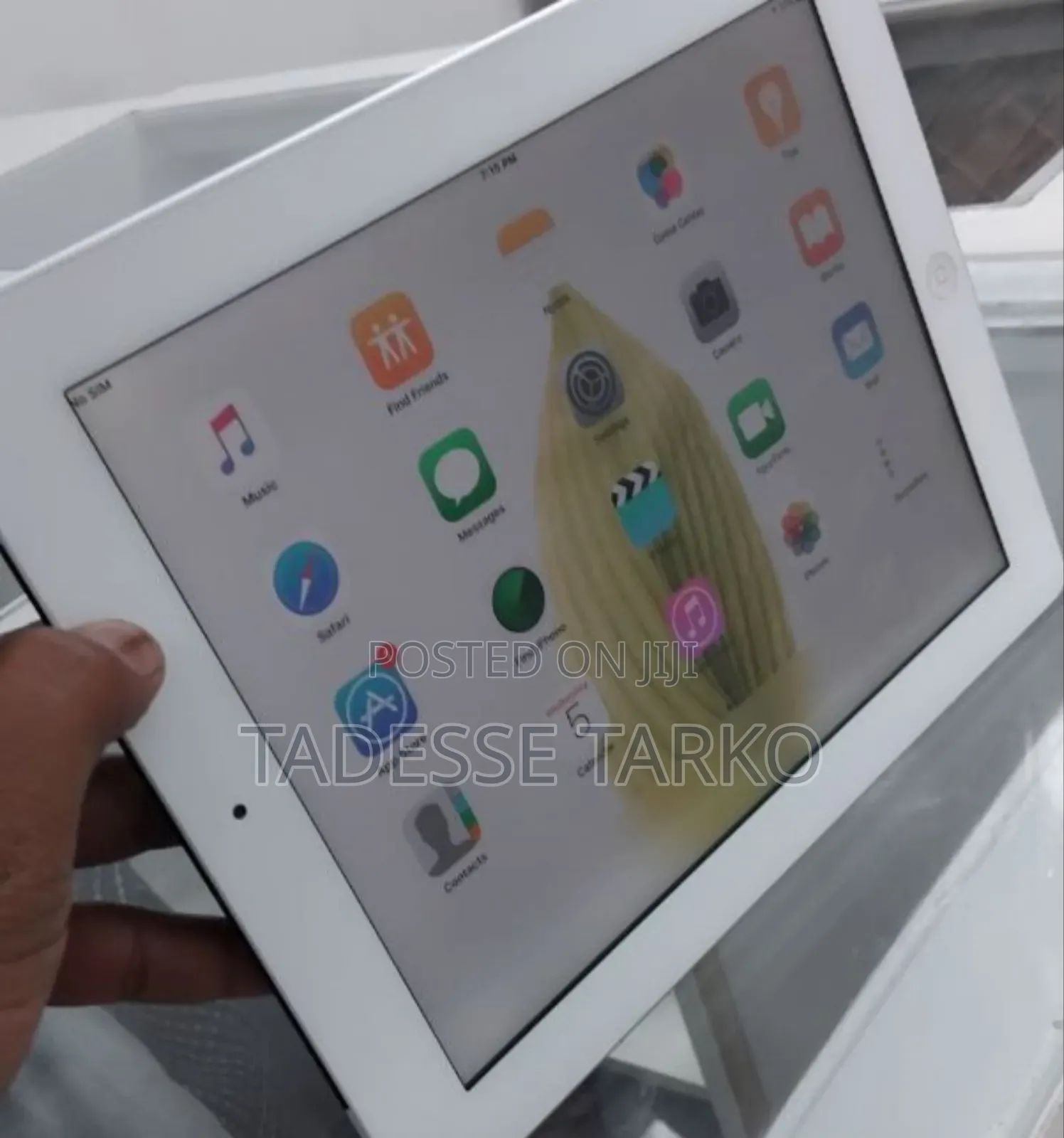 New Apple iPad 9.7 32 GB Silver