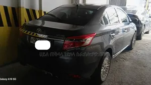 Toyota Yaris 2016 Maroon