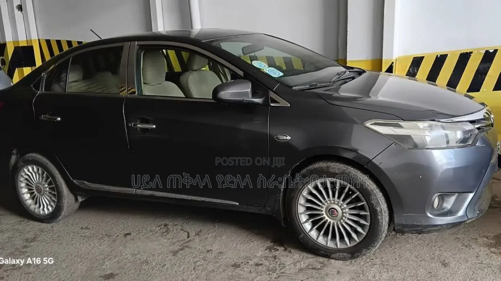 Toyota Yaris 2016 Maroon