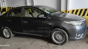 Toyota Yaris 2016 Maroon