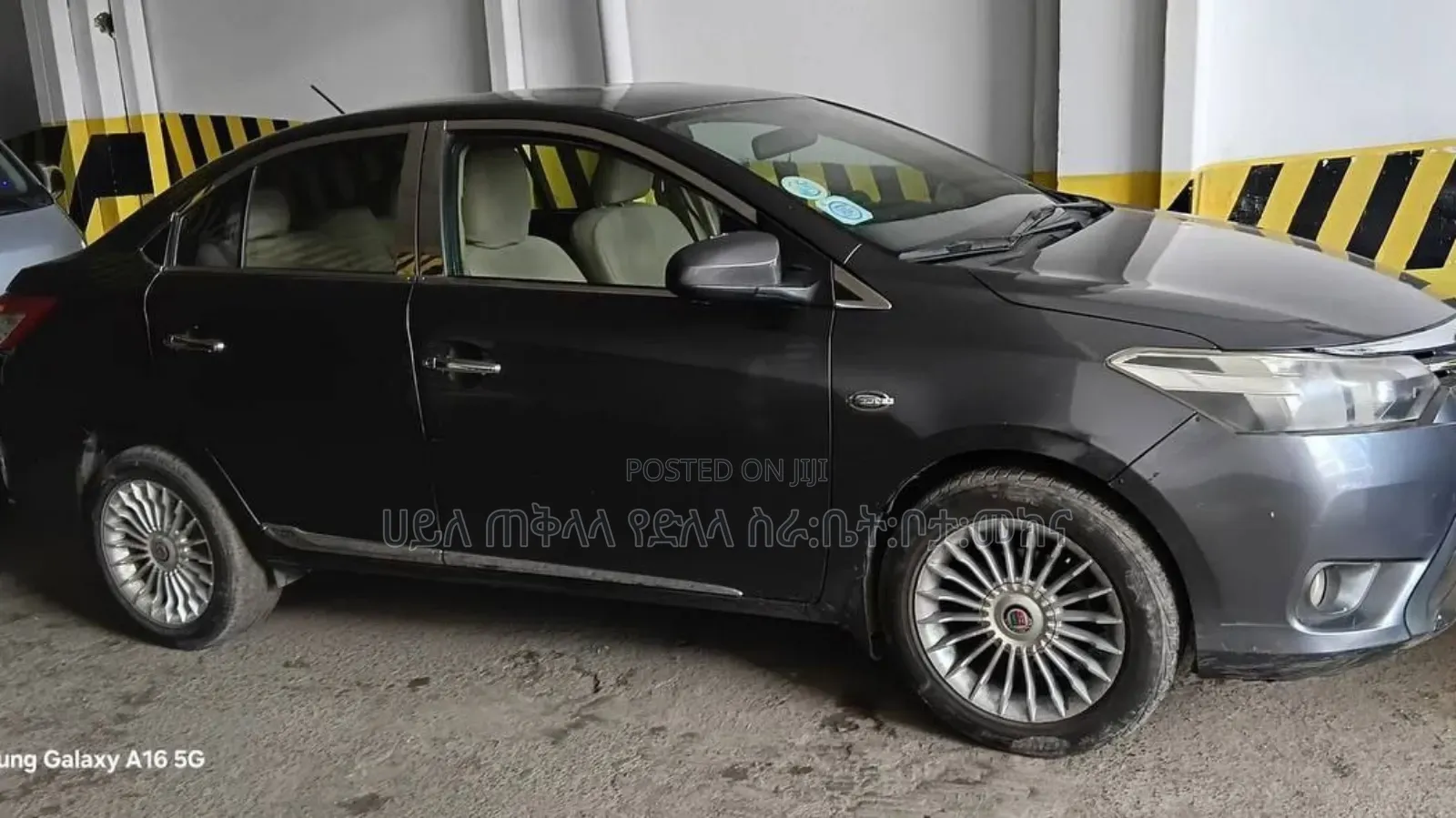 Toyota Yaris 2016 Maroon