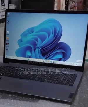 New Laptop Lenovo 8GB AMD Ryzen 5 SSD 512GB