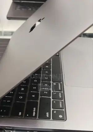 New Laptop Apple MacBook Pro M1 8GB Apple M1 SSD 256GB