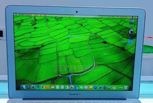 New Laptop Apple MacBook Air 2024 M3 13-inch 4GB Apple M3 SSD 256GB