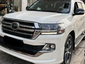 Toyota Land Cruiser 2020 Ivory