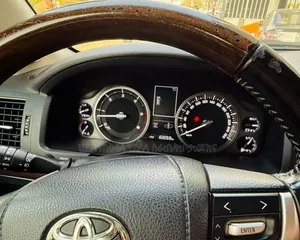 Toyota Land Cruiser 2020 Ivory