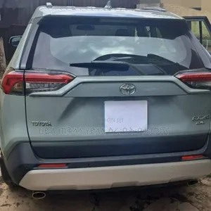 Toyota RAV4 2023 Teal