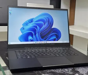 New Laptop Razer Blade 16GB Intel Core i5 SSD 512GB