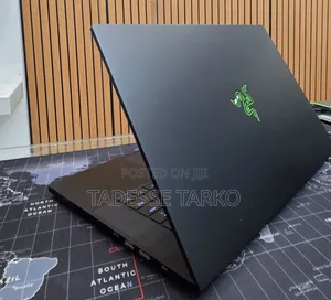 New Laptop Razer Blade 16GB Intel Core i5 SSD 512GB