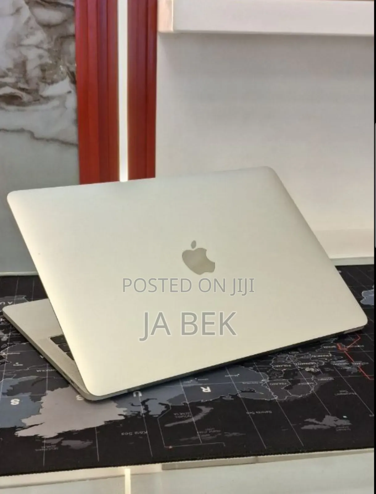 New Laptop Apple MacBook Pro 2016 8GB Intel Core i5 SSD 256GB