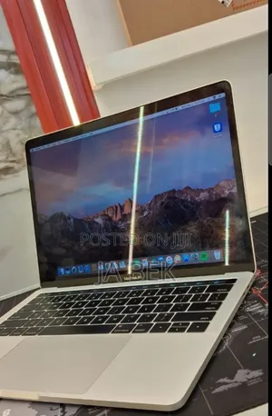 New Laptop Apple MacBook Pro 2016 8GB Intel Core i5 SSD 256GB